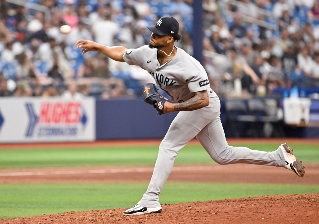 New York Yankees pitcher Camilo Doval throws during the fifth inning of a baseball game against the Tampa Bay Rays Thursday, July 9, 2026, in St. Petersburg, Fla. (AP Photo/Jason Behnken)