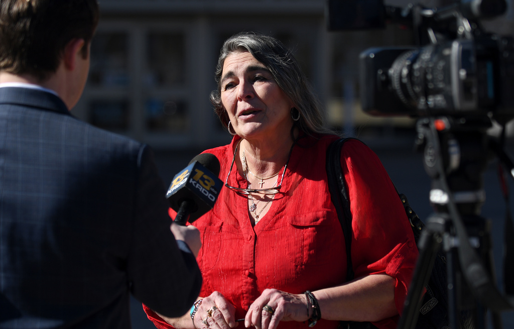 Angelika Stedman, who hired Return to Nature funeral home to cremate her daughter, speaks to a reporter outside of the El Paso County Courthouse in Colorado Springs, Colo., Friday, Feb. 6, 2026, ahead of the sentencing owner Jon Hallford. (AP Photo/Thomas Peipert)