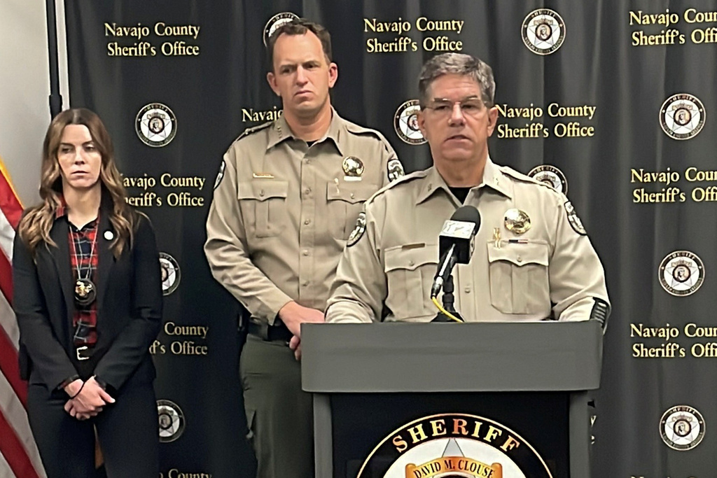 In this photo provided by Suzanne Adams-Ockrassa, Bruce Tucker of the Navajo County Sheriff's Office speaks during a news conference in Holbrook, Ariz., on Monday, Dec. 29, 2025, about a recent arrest in the death of Kerri Ann Abatti, the estranged wife of prominent Imperial Valley, Calif., farmer Michael Abatti. (Suzanne Adams-Ockrassa/White Mountain Independent via AP)