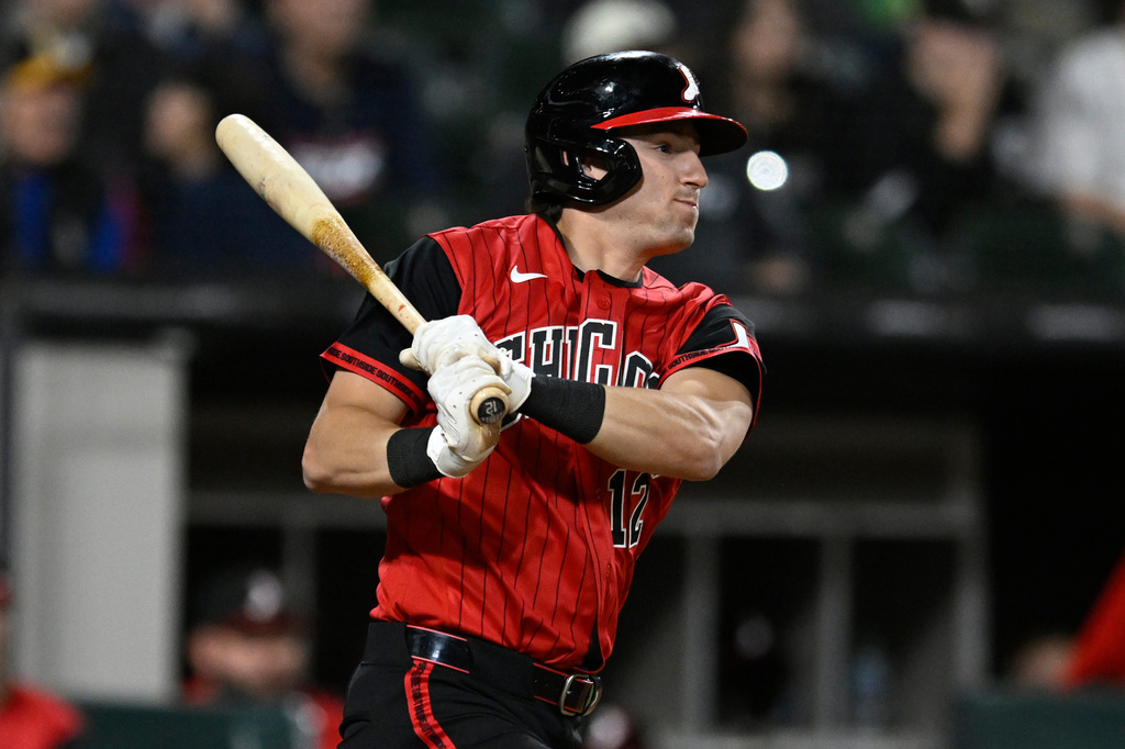 Chicago White Sox's Colin Montomery watches his RBI single during the sixth inning of a baseball game against the Washington Nationals in Chicago, Friday, April 24, 2026. (AP Photo/Paul Beaty)