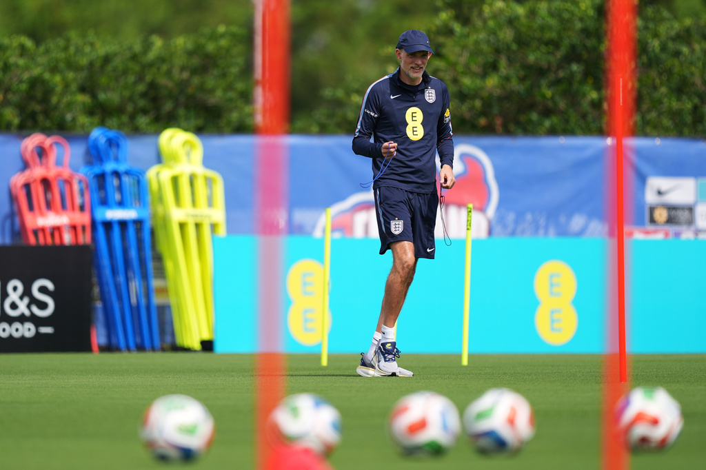 England's head coach Thomas Tuchel walks on the practice pitch ahead of a training session for the national soccer team in Palm Beach Gardens, Fla., Tuesday, June 2, 2026, ahead of the World Cup soccer tournament. (AP Photo/Rebecca Blackwell)