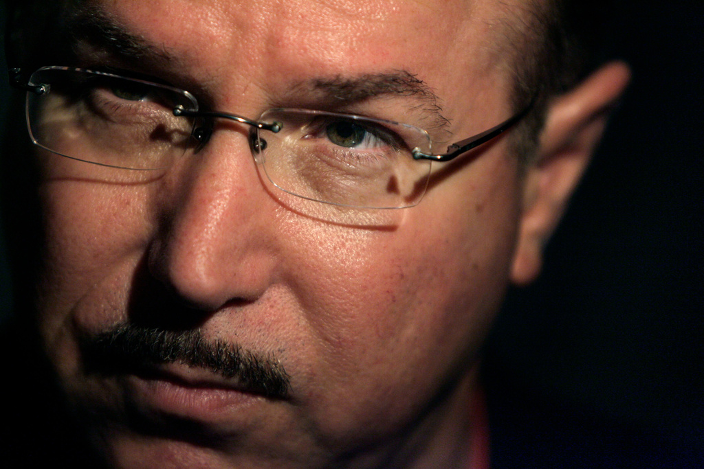 FILE - Victor Conte, founder of Bay Area Laboratory Co-operative (BALCO), speaks to reporters during a book release party for "Steroid Nation" in New York, Oct. 23, 2007. (AP Photo/Seth Wenig, File)