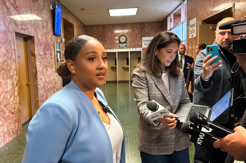 San Francisco public defender Diamond Ward, who represents Daniel Moreno-Gama, speaks to reporters outside of a courtroom Tuesday, May 5, 2026, in San Francisco. (AP Photo/Olga R. Rodriguez)