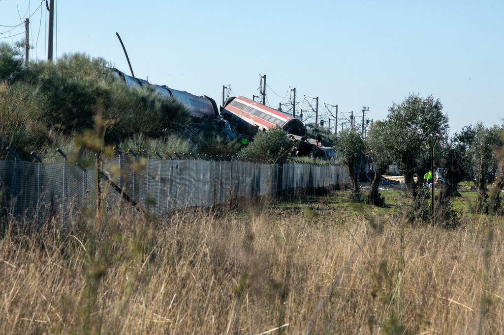 The scene of a collision between two trains in Urda, Spain on Wednesday, Oct. 28, 2026. (Juanma Jimenez/Europa Press via AP)
