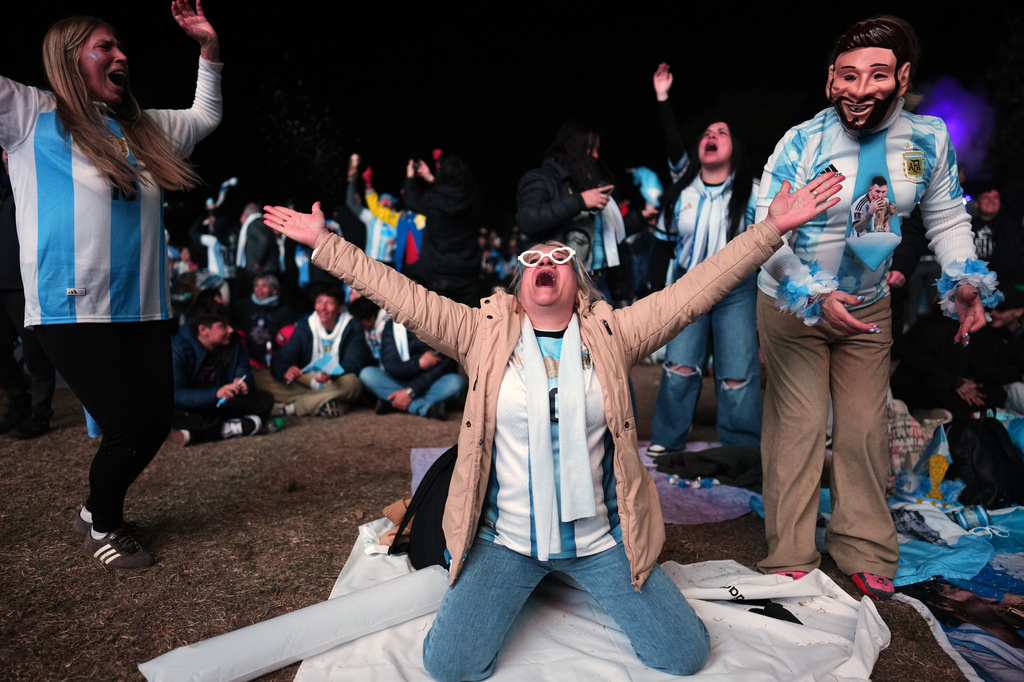 Fans watch the World Cup round of 32 soccer match between Argentina and Cape Verde in Buenos Aires, Argentina, Friday, July 3, 2026. (AP Photo/Rodrigo Abd)