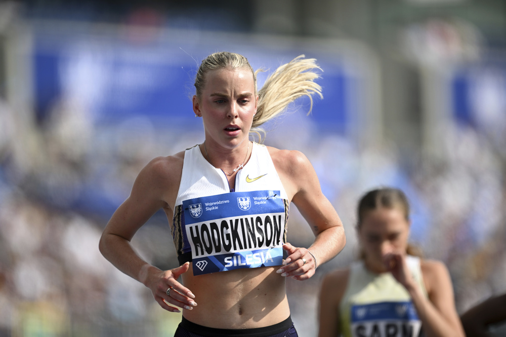 Keely Hodgkinson, of Great Britain, prepares to start in the women 800 meters at the Silesia Diamond League athletics meet at the Silesian Stadium, in Chorzow, Poland, Saturday, Aug. 16, 2025. (AP Photo/Rafal Oleksiewicz)