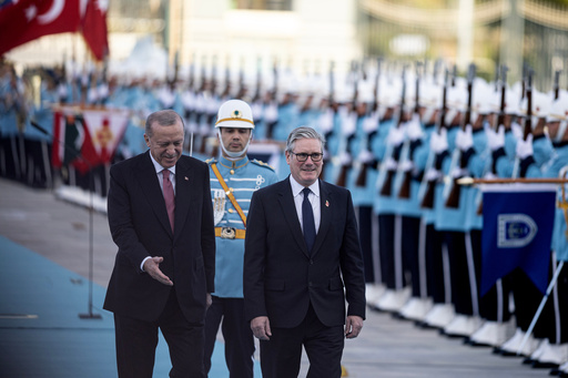 Turkey's President Recep Tayyip Erdogan, left, and Britain's Prime Minister Keir Starmer review an honor guard during a welcome ceremony prior their meeting at the presidential palace, in Ankara, Monday, Oct. 27, 2025. (Ugur Yildirim/Dia Photo via AP) Turkey's President Recep Tayyip Erdogan, left, and Britain's Prime Minister Keir Starmer review an honor guard during a welcome ceremony prior their meeting at the presidential palace, in Ankara, Monday, Oct. 27, 2025. (Ugur Yildirim/Dia Photo via AP)