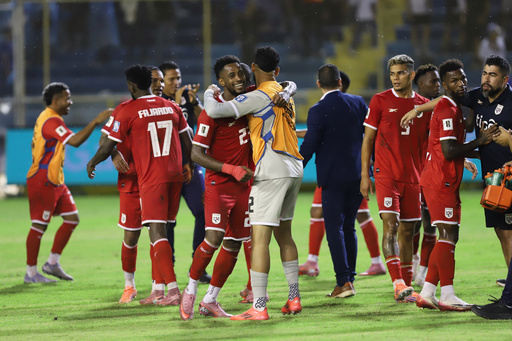 Panama's players celebrate after beating El Salvador during a World Cup 2026 qualifying soccer match at Cuscatlan stadium in San Salvador, El Salvador, Friday, Oct. 10, 2025. (AP Photo/Salvador Melendez) Panama's players celebrate after beating El Salvador during a World Cup 2026 qualifying soccer match at Cuscatlan stadium in San Salvador, El Salvador, Friday, Oct. 10, 2025. (AP Photo/Salvador Melendez)