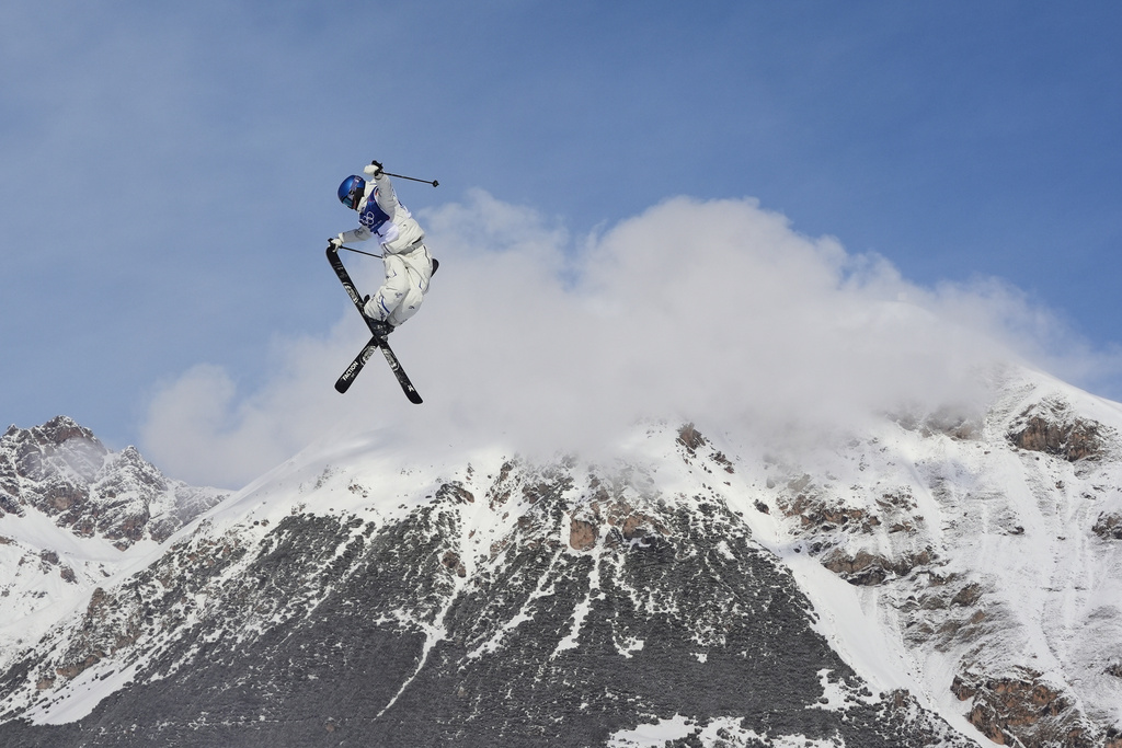 China's Eileen Gu practices during a freestyle skiing slopestyle training session at the 2026 Winter Olympics, in Livigno, Italy, Thursday, Feb. 5, 2026. (AP Photo/Lindsey Wasson)