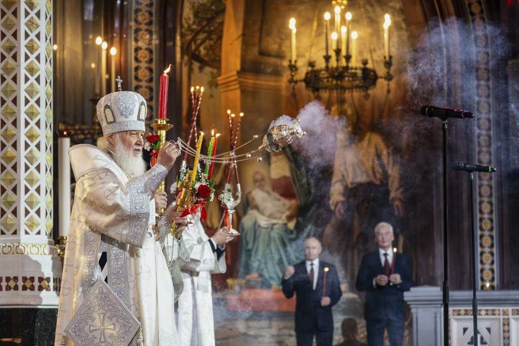 FILE - Russian Orthodox Church Patriarch Kirill, left, leads the Orthodox Easter service as Russian President Vladimir Putin, left, and Moscow Mayor Sergei Sobyanin stand near at Christ the Saviour Cathedral in Moscow, Russia, April 20, 2025. (Oleg Varov/Russian Orthodox Church Press Service via AP, File)