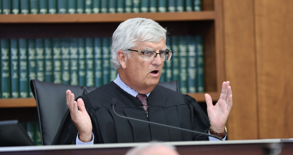 Judge William Sullivan indicates he was going to declare a mistrial before changing course and giving Lindsay Clancy's defense attorney one hour to appeal as the jury in the case has indicated they they are unable to reach a verdict on Friday, Sept. 4, 2026, in Plymouth, Mass. (Greg Derr/The Patriot Ledger via AP, Pool)