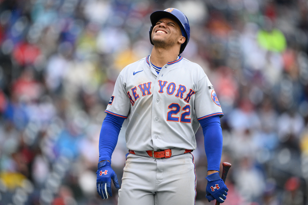 New York Mets' Juan Soto reacts after he was hit by a pitch by Washington Nationals pitcher Richard Lovelady during the ninth inning of a baseball game, Saturday, Sept. 26, 2026, in Washington. (AP Photo/Nick Wass)