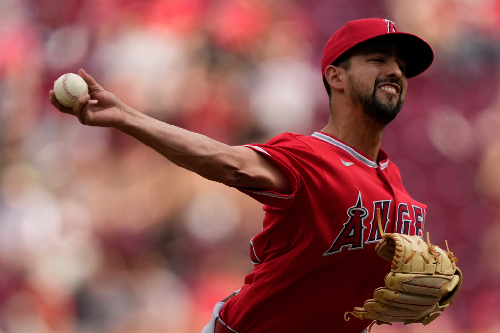 Los Angeles Angels pitcher Nick Sandlin throws during the eighth inning of a baseball game against the Cincinnati Reds in Cincinnati, Sunday, April 12, 2026. (AP Photo/Carolyn Kaster)