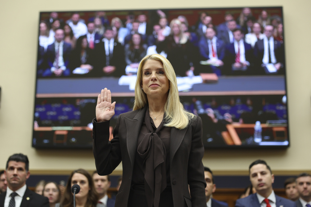 Attorney General Pam Bondi is sworn in before a House Judiciary Committee oversight hearing on Capitol Hill in Washington, Wednesday, Feb. 11, 2026, in Washington. (AP Photo/Tom Brenner)