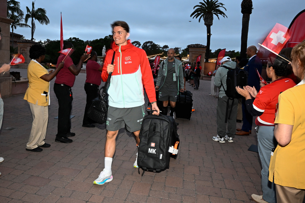 Switzerland's soccer players and coaches arrive at the Fairmont Grand Del Mar hotel in San Diego, Tuesday June 2, 2026, for the World Cup soccer tournament. (AP Photo/Denis Poroy)