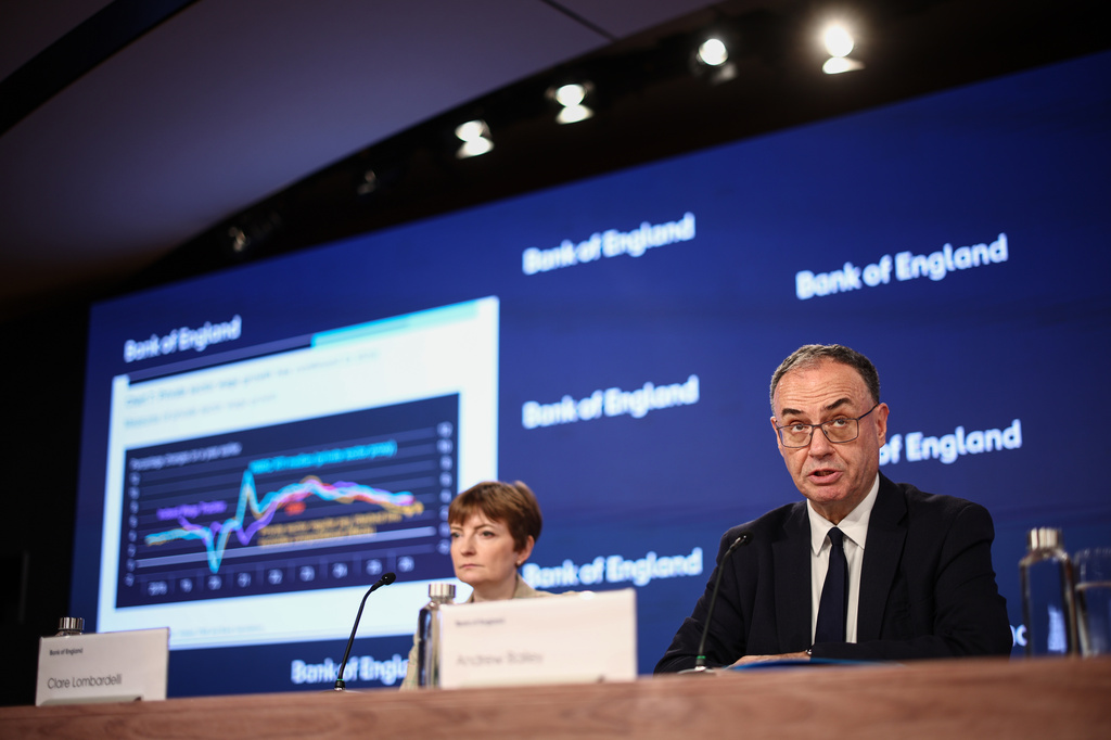 Bank of England (BoE) Governor Andrew Bailey, right, and BoE Deputy Governor Clare Lombardelli attend the Monetary Policy Report press conference in London, Thursday, July 30, 2026. (Henry Nicholls/Pool Photo via AP)