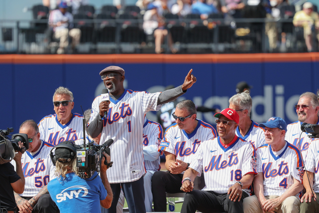 Mookie Wilson (1) speaks during a reunion celebration for the 1986 New York Mets team that won a World Series, Saturday, Aug. 1, 2026, in New York. (AP Photo/Heather Khalifa)