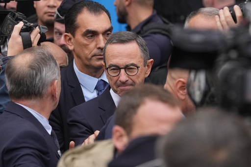 Bruno Retailleau, head of the Conservative Party Les Republicains and outgoing Interior Minister, leaves after a meeting at the party headquarters Monday, Oct. 6, 2025 in Paris after France's prime minister Sebastien Lecornu resigned plunging the country into a deep political crisis. (AP Photo/Thibault Camus) Bruno Retailleau, head of the Conservative Party Les Republicains and outgoing Interior Minister, leaves after a meeting at the party headquarters Monday, Oct. 6, 2025 in Paris after France's prime minister Sebastien Lecornu resigned plunging the country into a deep political crisis. (AP Photo/Thibault Camus)