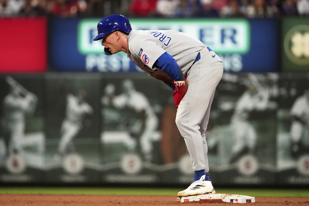 Chicago Cubs' Pete Crow-Armstrong reacts after being picked off second during the fourth inning of a baseball game against the St. Louis Cardinals Sunday, Aug. 10, 2025, in St. Louis. (AP Photo/Jeff Roberson)