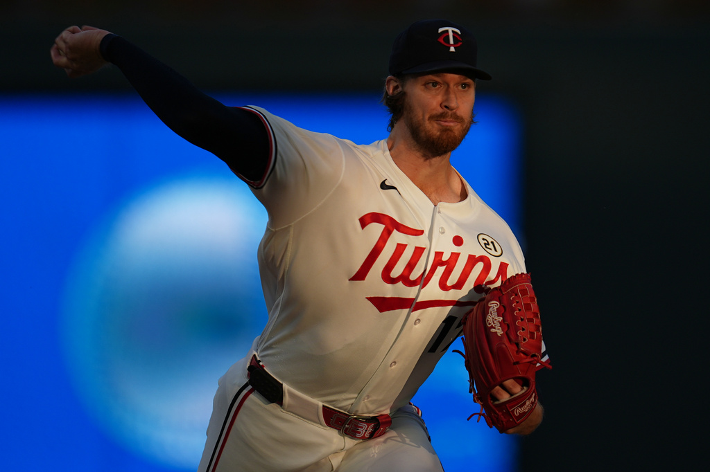 Minnesota Twins starting pitcher Bailey Ober (17) delivers during the first inning of a baseball game against the New York Yankees Tuesday, Sept. 15, 2026, in Minneapolis. (AP Photo/Abbie Parr)