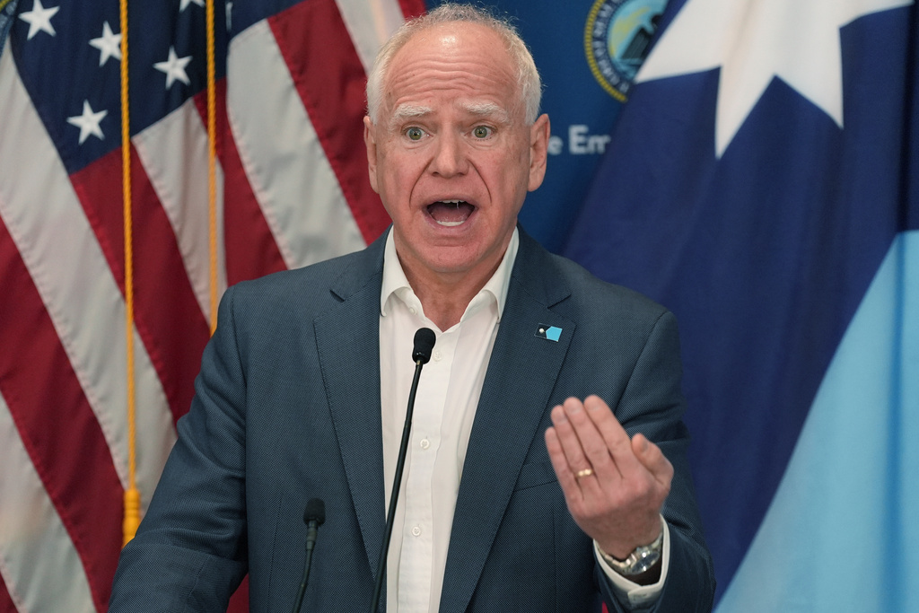 Minnesota Gov. Tim Walz speaks during a news conference in Blaine, Minn., Sunday, Jan. 25, 2026. (AP Photo/Abbie Parr)