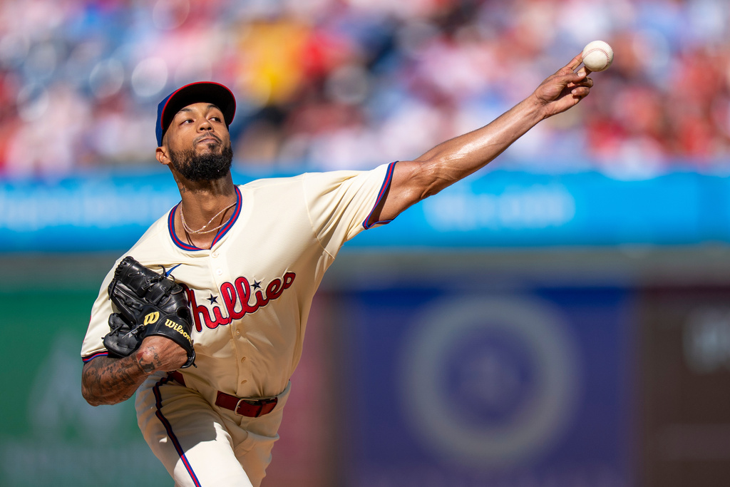 Philadelphia Phillies SP Cristopher Sanchez delivers during the first inning of a baseball game against the Minnesota Twins, Sunday, Sept. 28, 2025, in Philadelphia. (AP Photo/Chris Szagola)