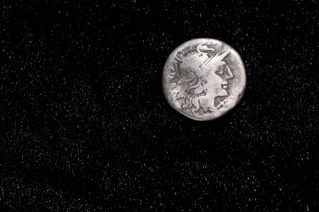 A Roman coin dating from 148 B.C., when Rome was still a republic without an emperor, is on display at the LVR State Museum, in Bonn, Germany, Tuesday Sept. 22, 2026. (Rolf Vennenbernd/dpa via AP)