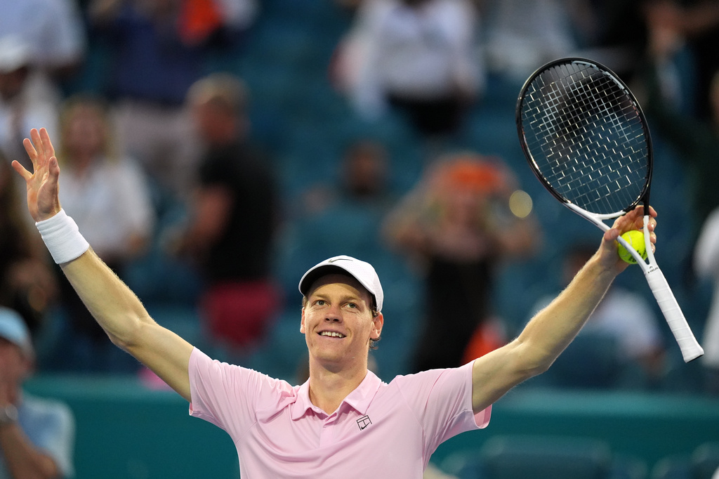 Jannik Sinner of Italy celebrates after defeating Jiri Lehecka of the Czech Republic in the men's singles final at the Miami Open tennis tournament, Sunday, March 29, 2026, in Miami Gardens, Fla. (AP Photo/Rebecca Blackwell)
