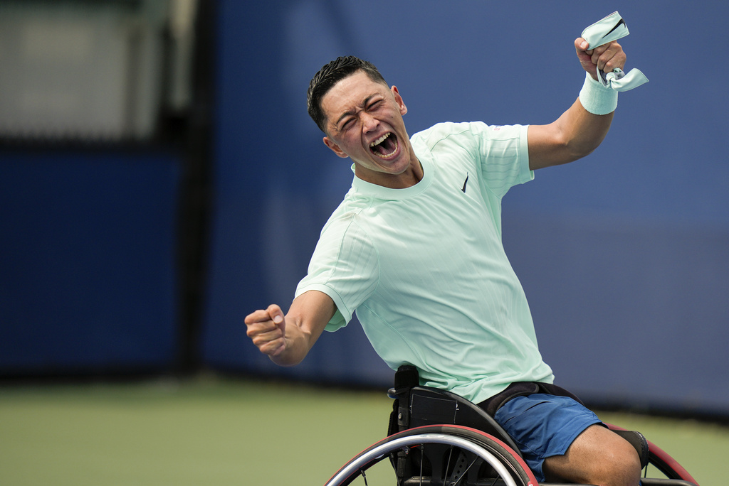 Tokito Oda, of Japan, reacts after defeating Gustavo Fernandez, of Argentina, in the wheelchair men's singles final of the U.S. Open tennis championships, Saturday, Sept. 6, 2025, in New York. (AP Photo/Frank Franklin)