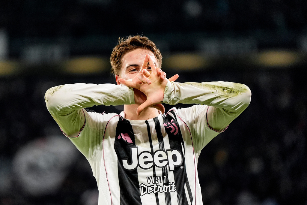 Juventus' Kenan Yildiz celebrates scoring their side's second goal of the game during the Italian Serie A soccer match between Juventus and Napoli in Turin, Italy, Sunday, Jan. 25, 2026. (Fabio Ferrari/LaPresse via AP)