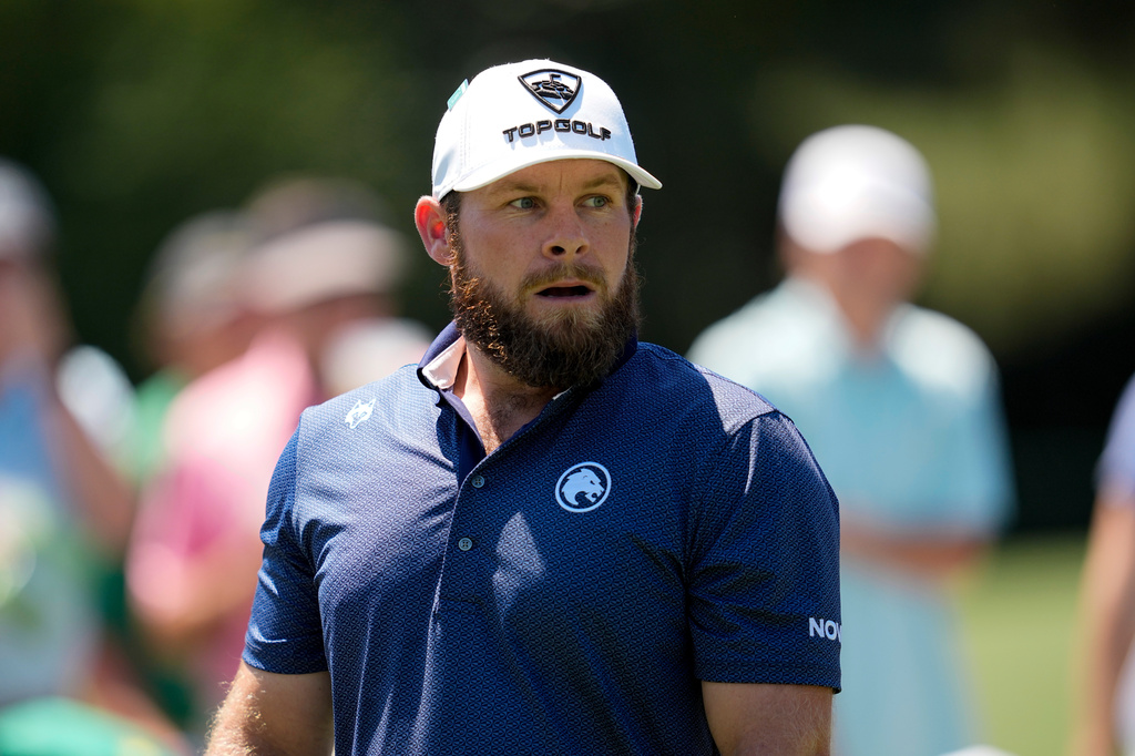 Tyrrell Hatton, of England, watches his tee shot on the sixth hole during the final round of the Masters golf tournament at the Augusta National Golf Club, Sunday, April 12, 2026, in Augusta, Ga. (AP Photo/Ashley Landis)