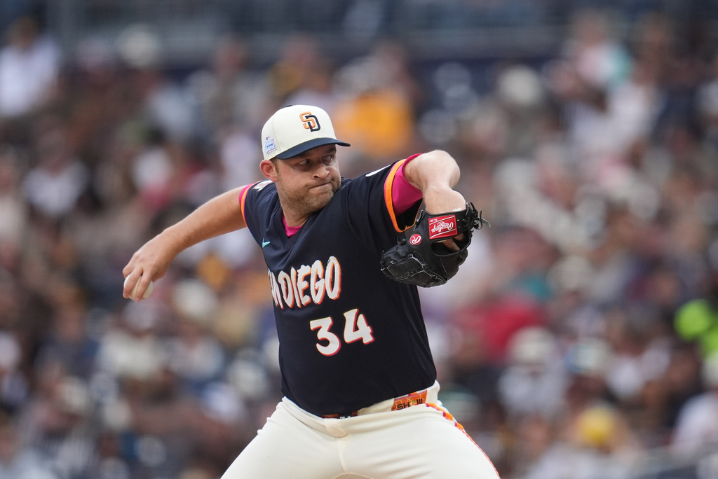 San Diego Padres starting pitcher Michael King works against a New York Mets batter during the second inning of a baseball game Friday, June 5, 2026, in San Diego. (AP Photo/Gregory Bull)