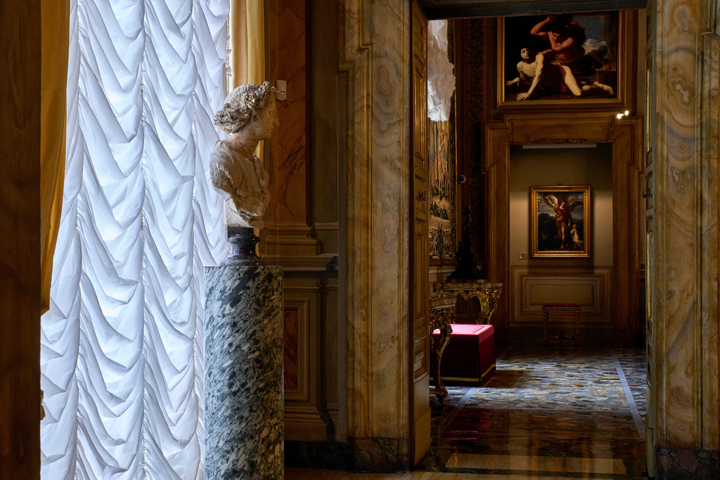 Interior view of Palazzo Colonna, or the Colonna Palace, in Rome during a media tour, Friday, Nov. 7, 2025. (AP Photo/Domenico Stinellis)