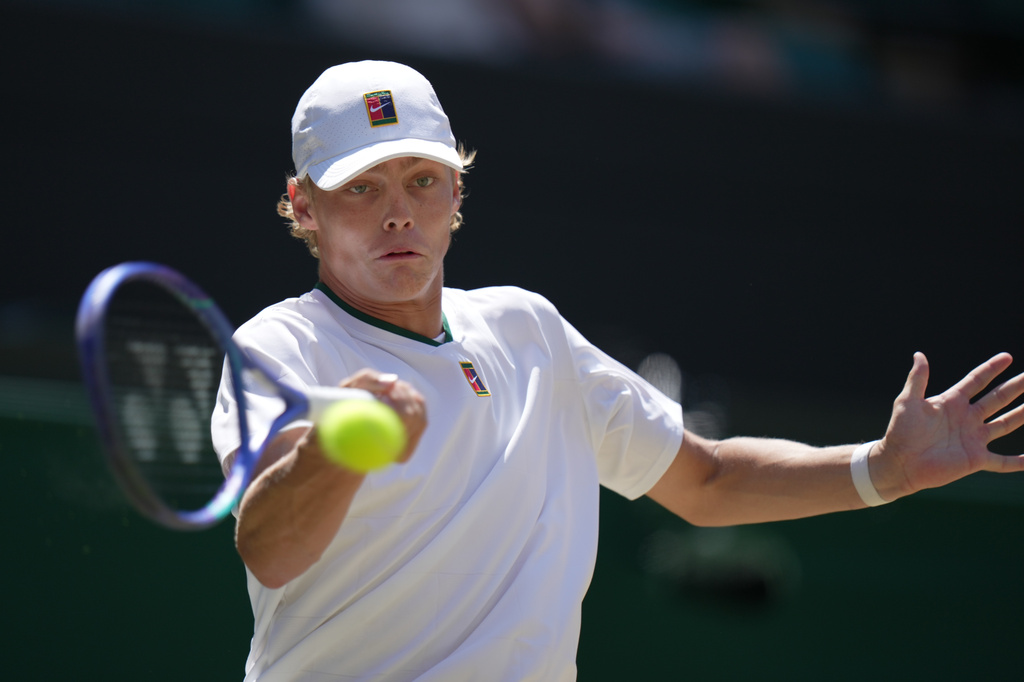 Cruz Hewitt of Australia returns the ball to Jordan Lee of the United States in the boy's singles final at the Wimbledon Tennis Championships in London, Sunday, July 12, 2026. (AP Photo/Brian Inganga) CORRECTION: Corrects date to July 12.
