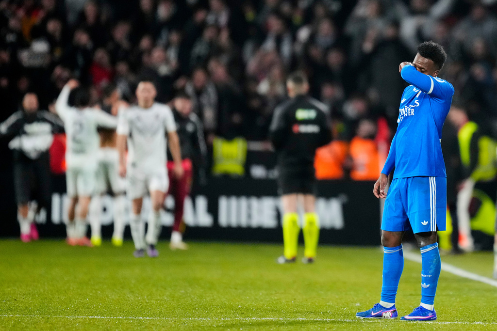 Real Madrid's Vinicius Junior reacts at the end of the Copa del Rey round of 16 soccer match between Albacete and Real Madrid, in Albacete, Spain, Wednesday, Jan. 14, 2026. (AP Photo/Jose Breton)