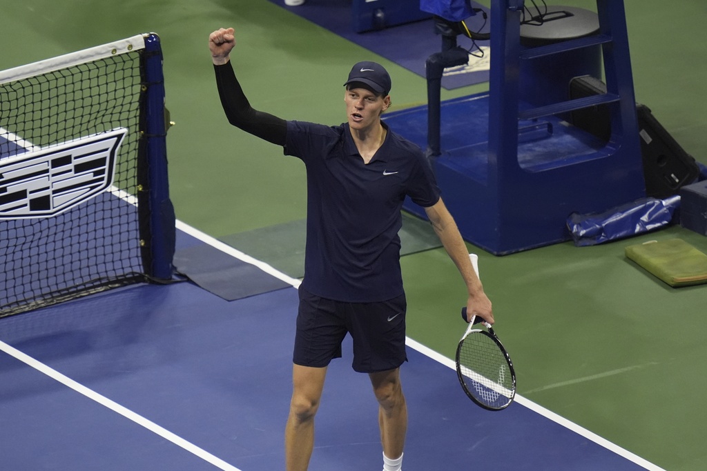 Jannik Sinner, of Italy, reacts after defeating Felix Auger-Aliassime, of Canada, during the men's singles semifinals of the U.S. Open tennis championships, Friday, Sept. 5, 2025, in New York. (AP Photo/Seth Wenig)