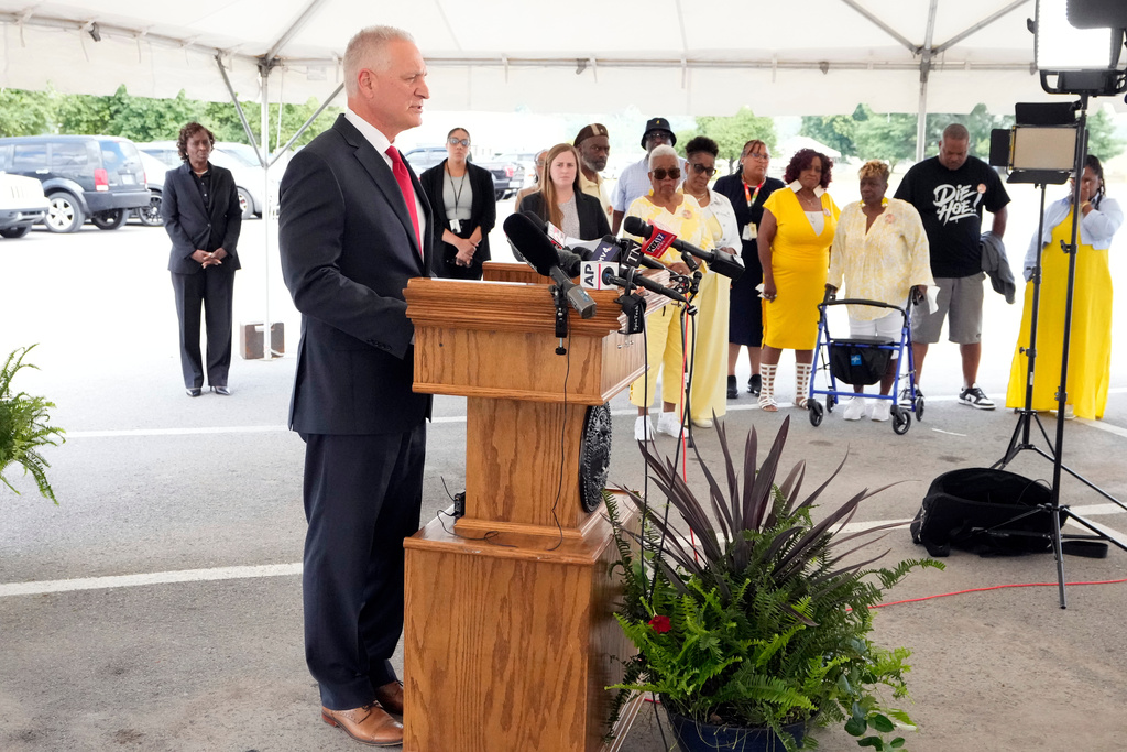 FILE - Tennessee Department of Correction Commissioner Frank Strada reads a statement as relatives of victims of convicted murderer Byron Black listen outside Riverbend Maximum Security Institution after the execution of Byron Black, Tuesday, Aug. 5, 2025, in Nashville, Tenn. (AP Photo/Mark Humphrey,File)