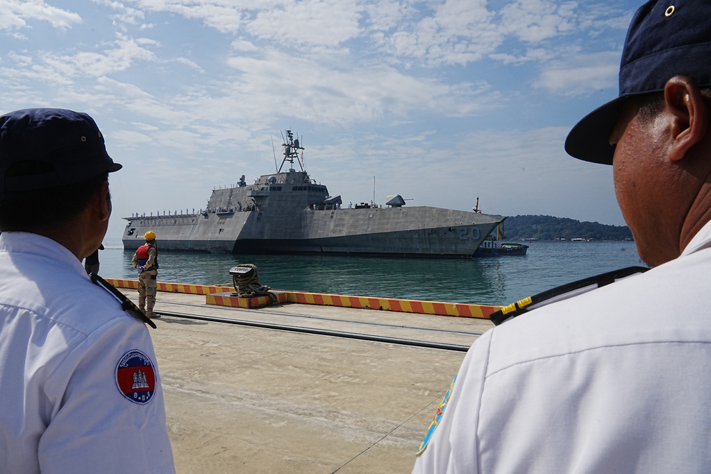 Cambodian naval members welcome U.S. warship USS Cincinnati, getting docked upon arrival at Ream Naval Base's pier in Sihanoukville Cambodia, Saturday, Jan. 24, 2026. (AP Photo/Heng Sinith)