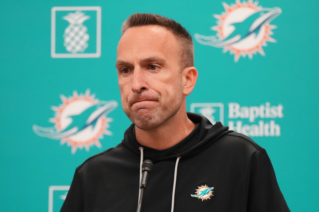 Miami Dolphins head coach Jeff Hafley answers questions during an NFL football news conference, Tuesday, April 7, 2026, in Miami Gardens, Fla. (AP Photo/Jim Rassol)