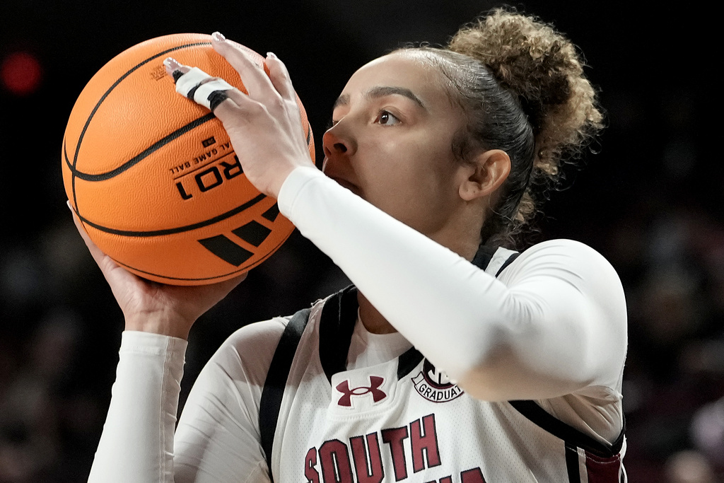 South Carolina guard Tessa Johnson sets up to shoot a 3-point basket against Texas A&M during the first half of an NCAA college basketball game, Monday, Feb. 2, 2026, in College Station, Texas. (AP Photo/Sam Craft)