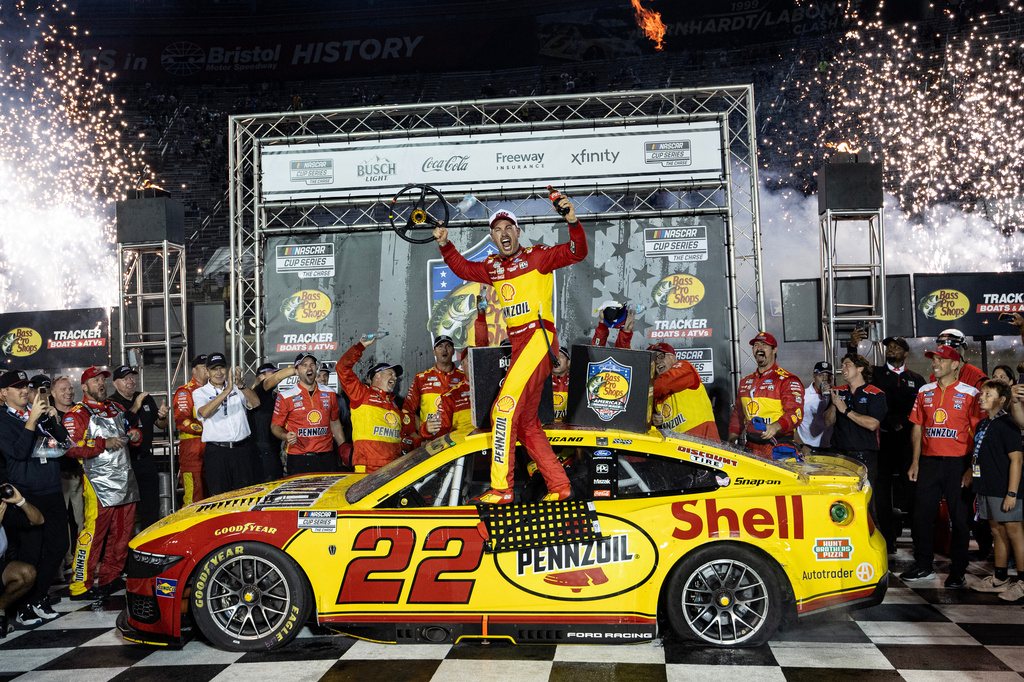 Joey Logano (22) celebrates after winning a NASCAR Cup Series auto race Saturday, Sept. 19, 2026, in Bristol, Tenn. (AP Photo/Wade Payne)