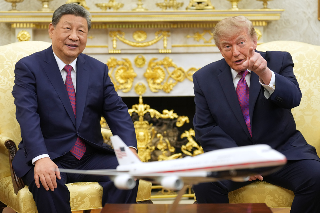 President Donald Trump and China's President Xi Jinping meet in the Oval Office of the White House, Thursday, Sept. 24, 2026, in Washington. (AP Photo/Jacquelyn Martin)