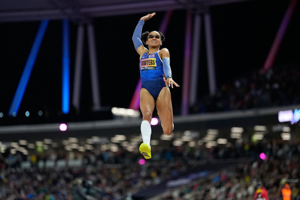 Jazmin Sawyers, of Britain, makes an attempt in the women's long jump final at the World Athletics Ultimate Championship in Budapest, Hungary, Friday, Sept. 11, 2026. (AP Photo/Matthias Schrader)