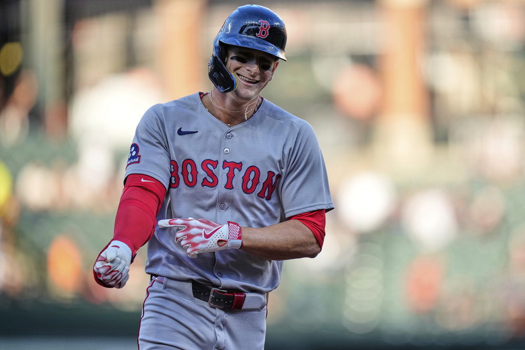Boston Red Sox's Roman Anthony rounds the bases after hitting a home run during the first inning of a baseball game against the Baltimore Orioles, Monday, Aug. 25, 2025, in Baltimore. (AP Photo/Stephanie Scarbrough)