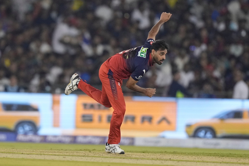 Royal Challengers Bengaluru's Bhuvneshwar Kumar bowls a delivery during the Indian Premier League cricket match between Royal Challengers Bengaluru and Mumbai Indians in Raipur, India, Sunday, May 10, 2026. (AP Photo/Mahesh Kumar A.)