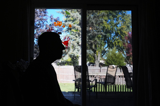 Bill Swick sits on the chair at his home in Minooka, Ill., Friday, Oct. 24, 2025. (AP Photo/Nam Y. Huh) Bill Swick sits on the chair at his home in Minooka, Ill., Friday, Oct. 24, 2025. (AP Photo/Nam Y. Huh)