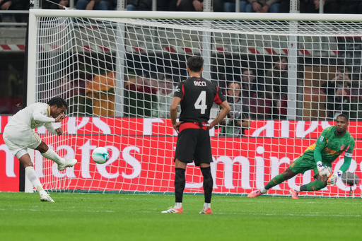 Pisa's Juan Cuadrado scores from a penalty kickduring the Serie A soccer match between AC Milan and Pisa in Milan, Italy, Friday, Oct. 24, 2025. (AP Photo/Antonio Calanni) Pisa's Juan Cuadrado scores from a penalty kickduring the Serie A soccer match between AC Milan and Pisa in Milan, Italy, Friday, Oct. 24, 2025. (AP Photo/Antonio Calanni)
