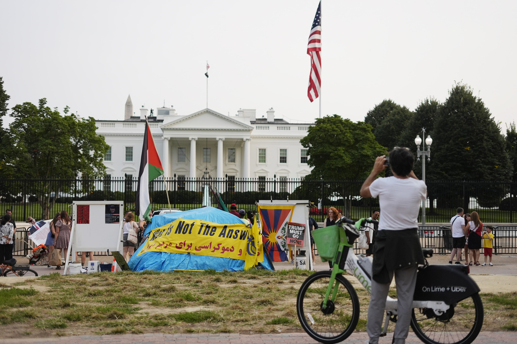White House Peace Vigil tent is seen in Lafayatte Park across the street from the White House in Washington, Friday, Sept. 5, 2025. (AP Photo/Pablo Martinez Monsivais)