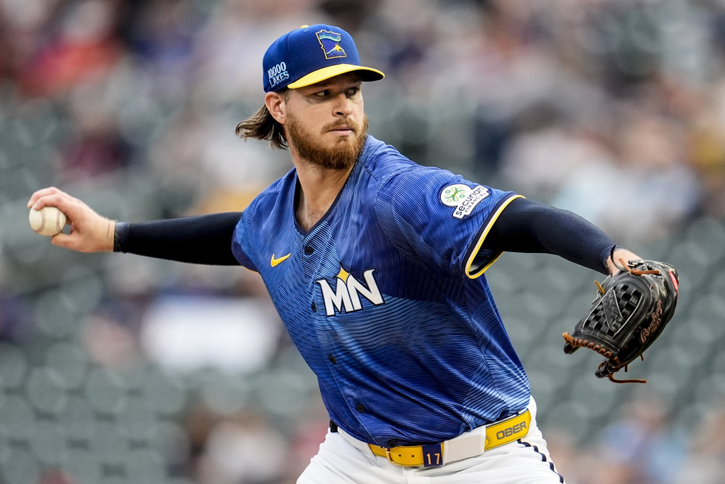 Minnesota Twins pitcher Bailey Ober (17) works against the Minnesota Twins in the first inning of the second baseball game of a doubleheader, Saturday, Sept. 20, 2025, in Minneapolis. (AP Photo/Mike Stewart)