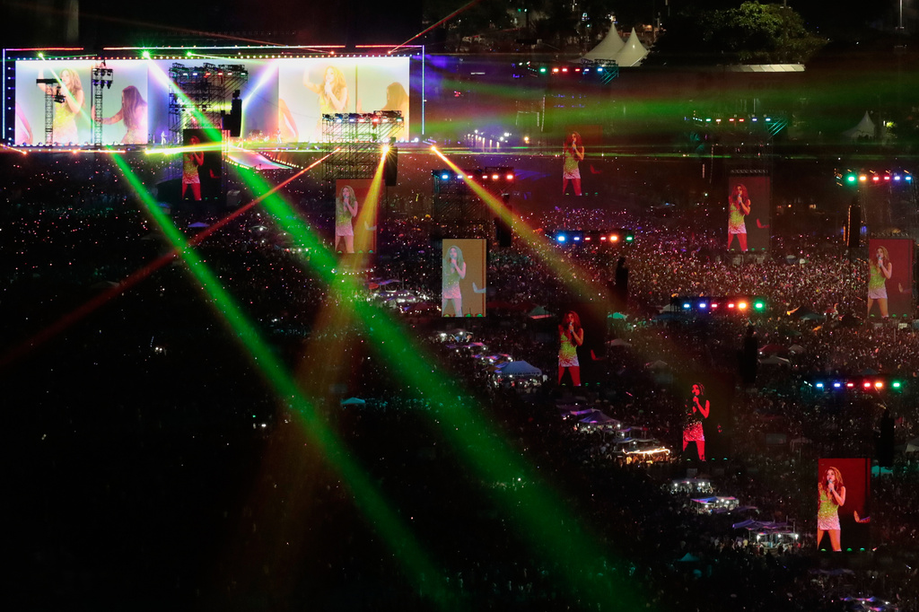 FILE - Fans pack the shores of Copacabana Beach to watch a free concert by Shakira in Rio de Janeiro, May 2, 2026. (AP Photo/Bruna Prado, File)